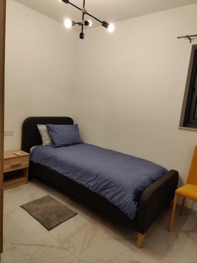 Caribbean Cocktail Apartment Marsaskala Bagian luar foto