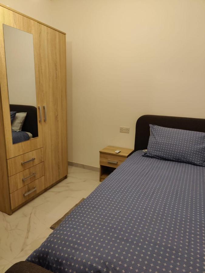 Caribbean Cocktail Apartment Marsaskala Bagian luar foto